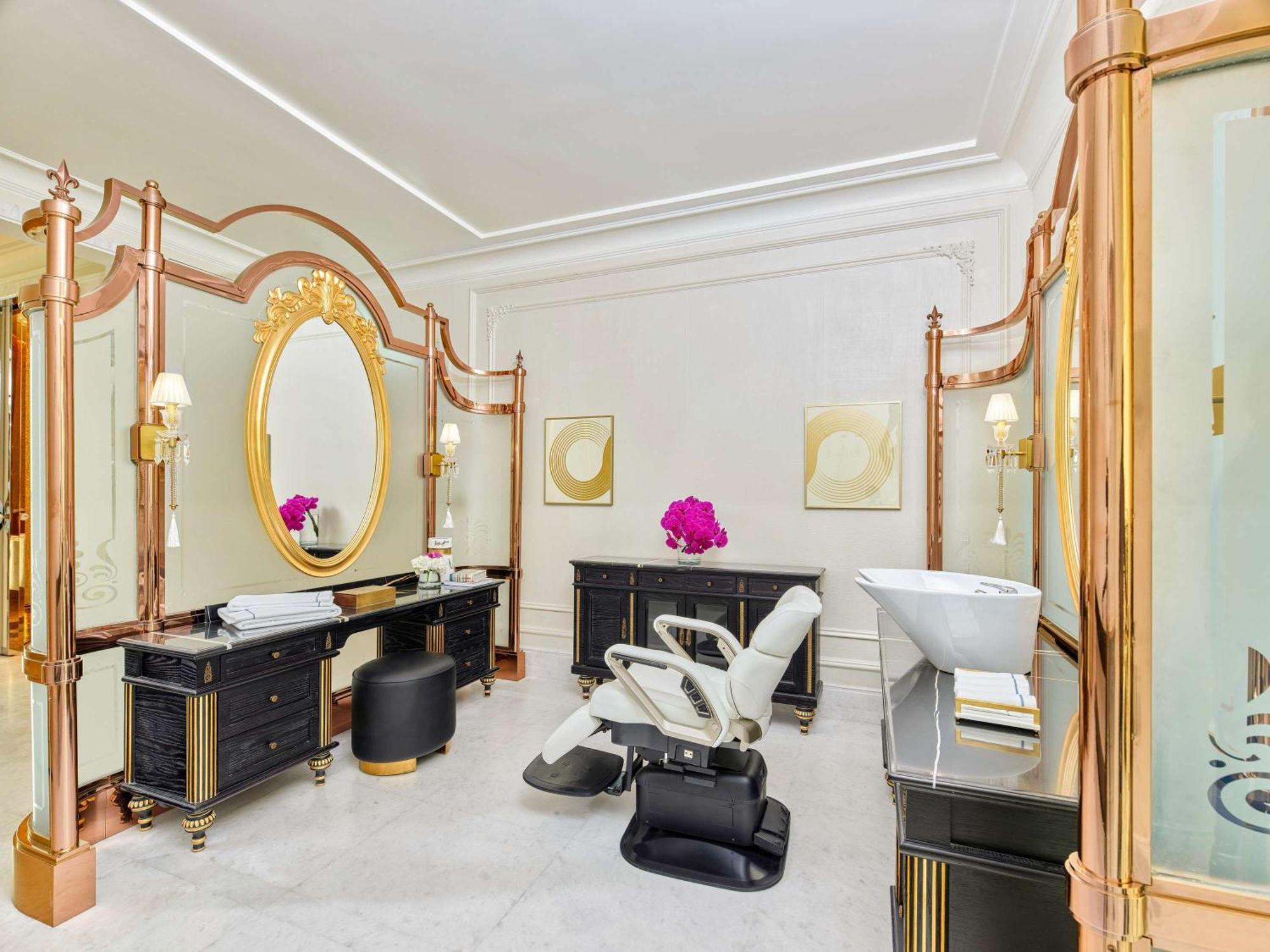 فندق Fairmont Doha Lusail المظهر الخارجي الصورة The Spa at The Dorchester