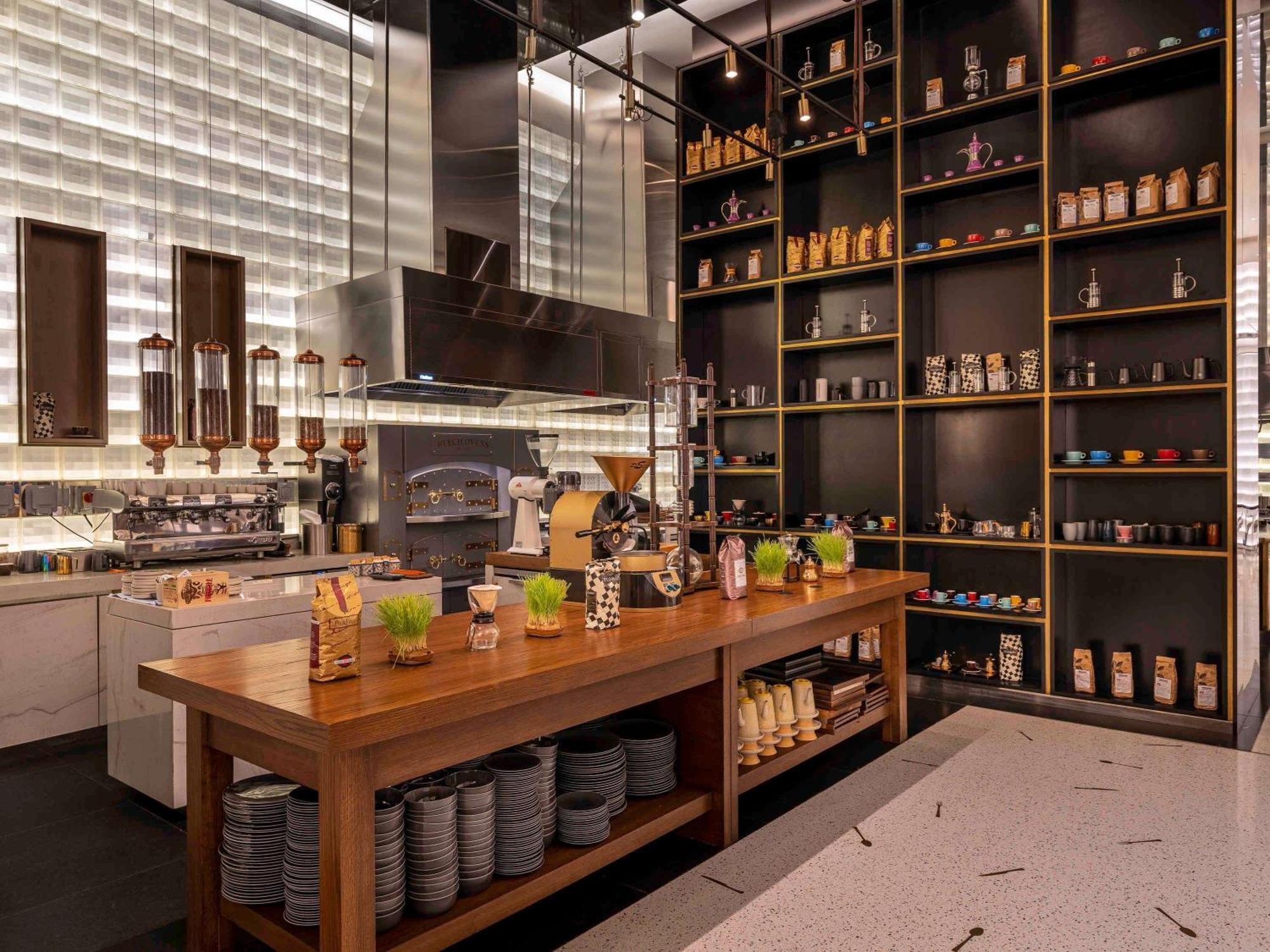 فندق Fairmont Doha Lusail المظهر الخارجي الصورة The R&D kitchen at the Starbucks Reserve Roastery in Seattle