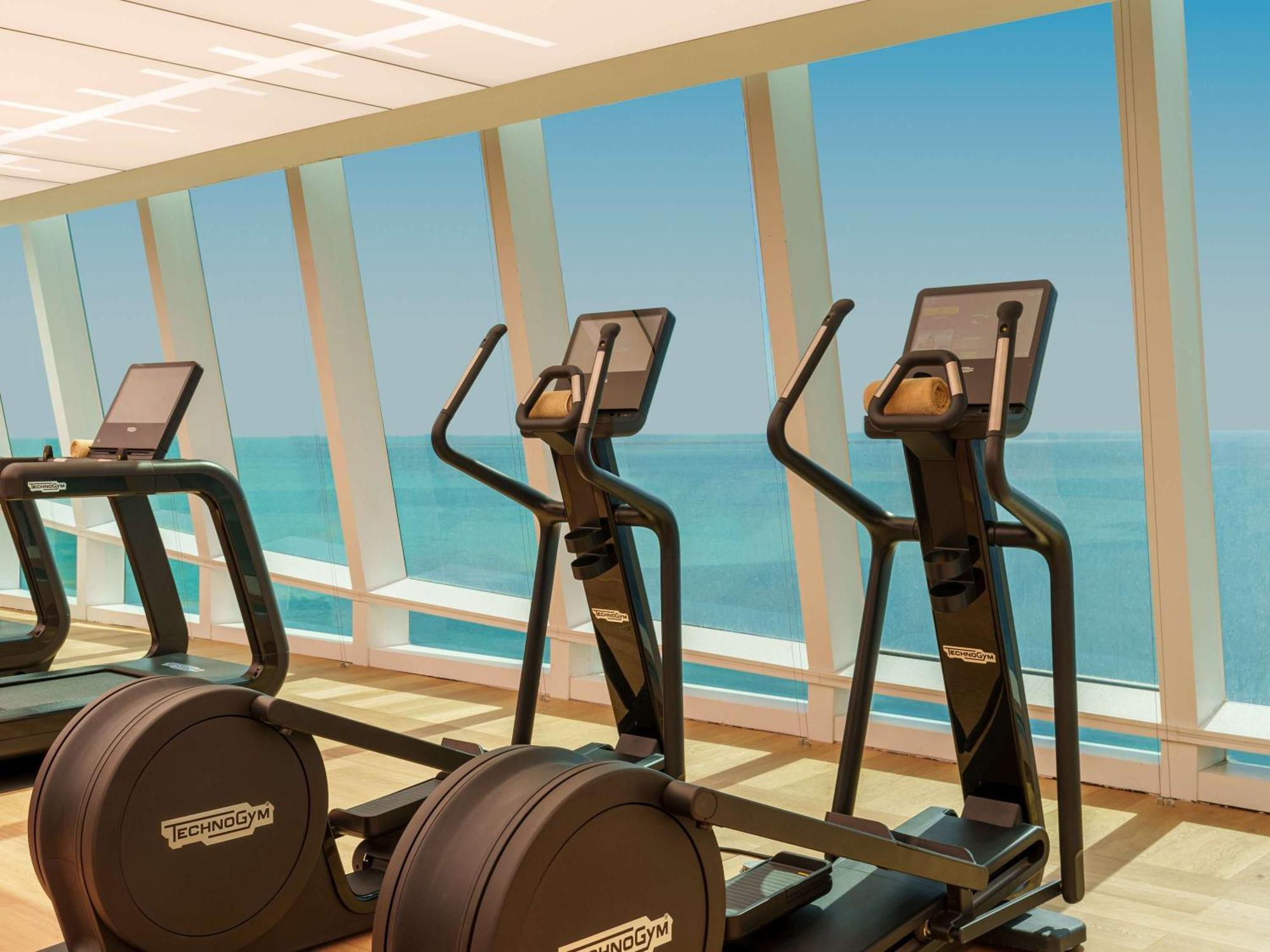 فندق Fairmont Doha Lusail المظهر الخارجي الصورة Elliptical cross trainer