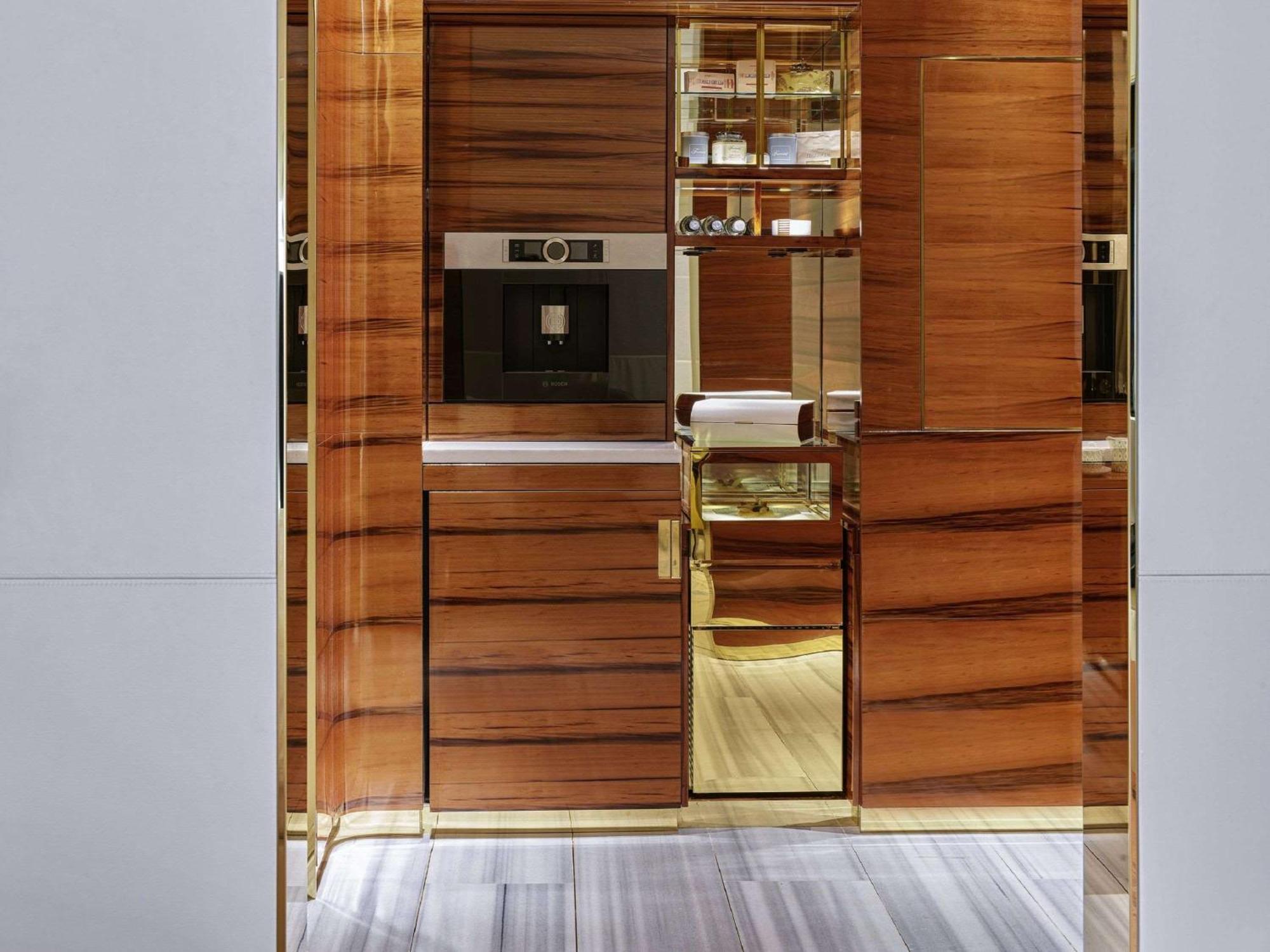 فندق Fairmont Doha Lusail المظهر الخارجي الصورة A kitchen by the Italian company Snaidero